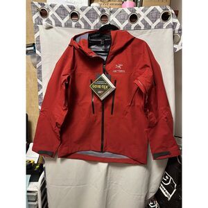 NWT Arc'teryx Alpha SV Jacket Men's Size Medium Red Lightweight